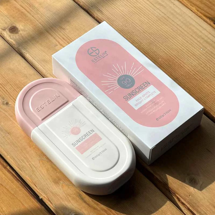 کرم ضد آفتاب استیلن صورتی بی رنگ spf50 حجم 50 گرم